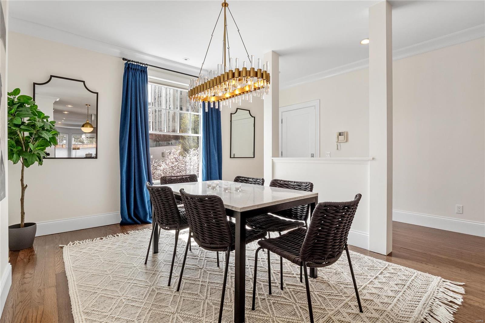 55 Maryland Plz Unit: 2E