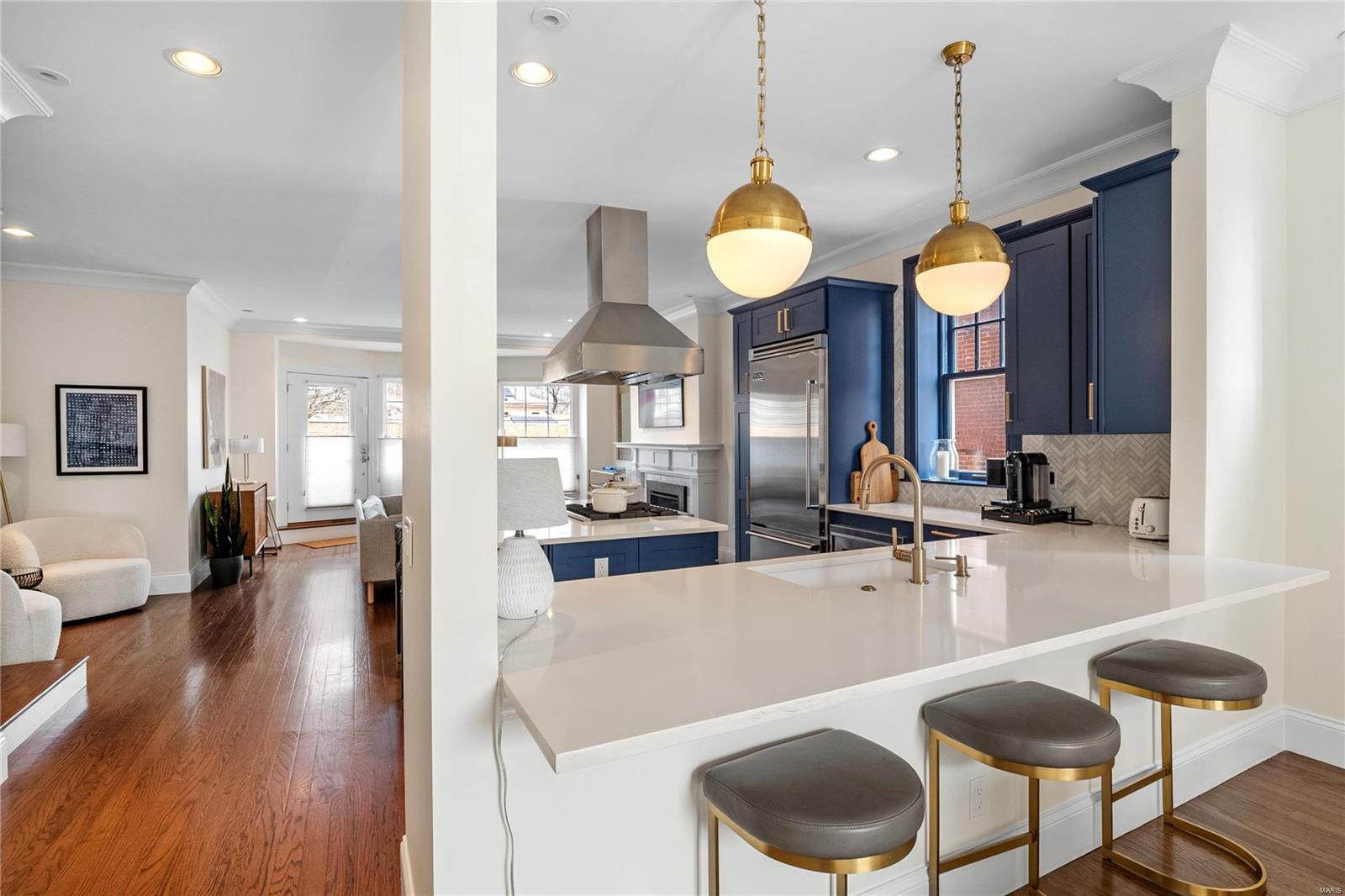 55 Maryland Plz Unit: 2E