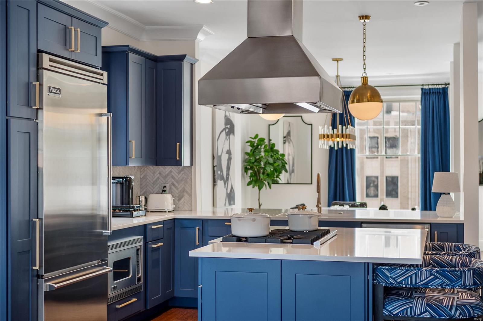 55 Maryland Plz Unit: 2E