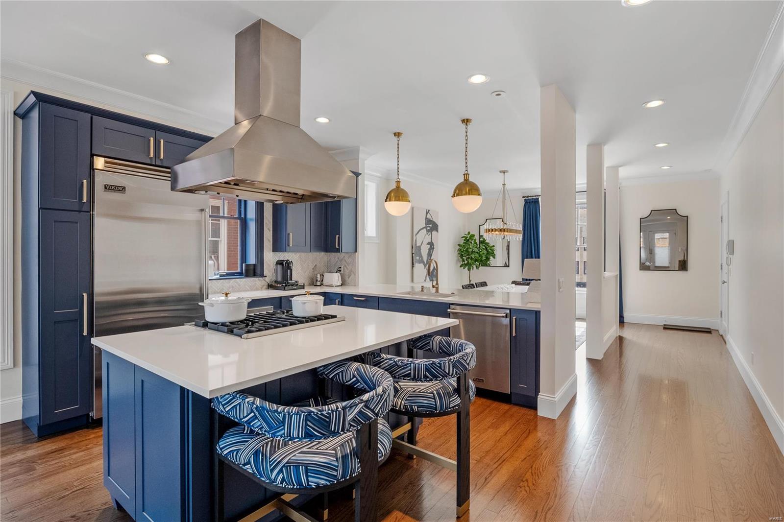 55 Maryland Plz Unit: 2E