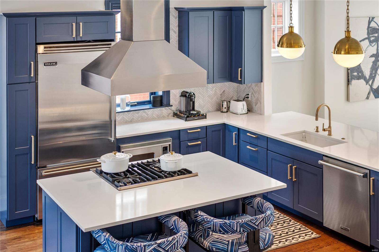 55 Maryland Plz Unit: 2E