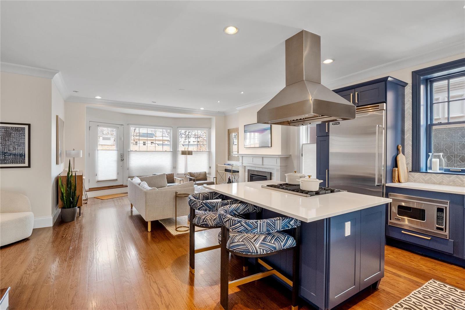 55 Maryland Plz Unit: 2E