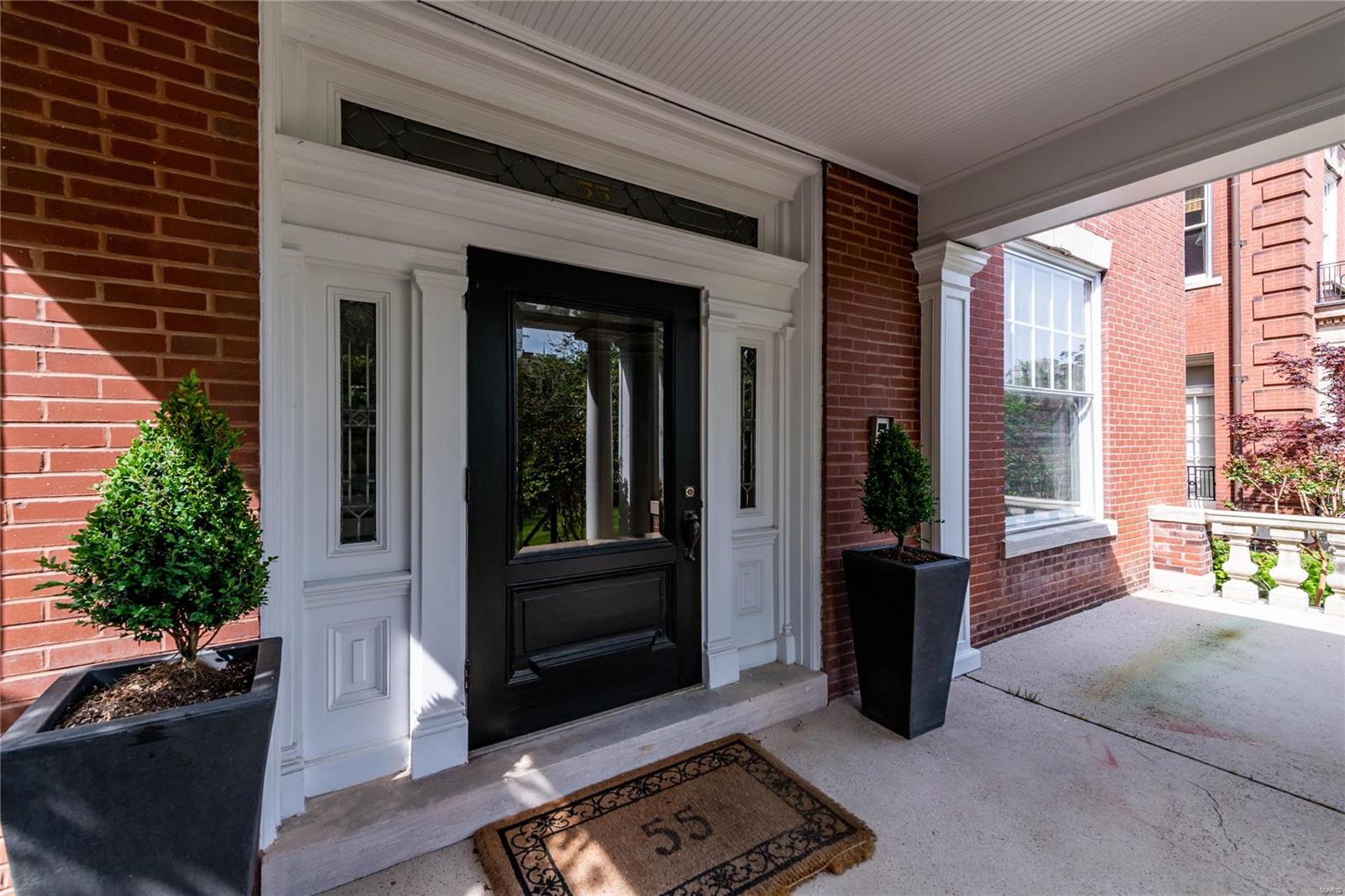 55 Maryland Plz Unit: 2E