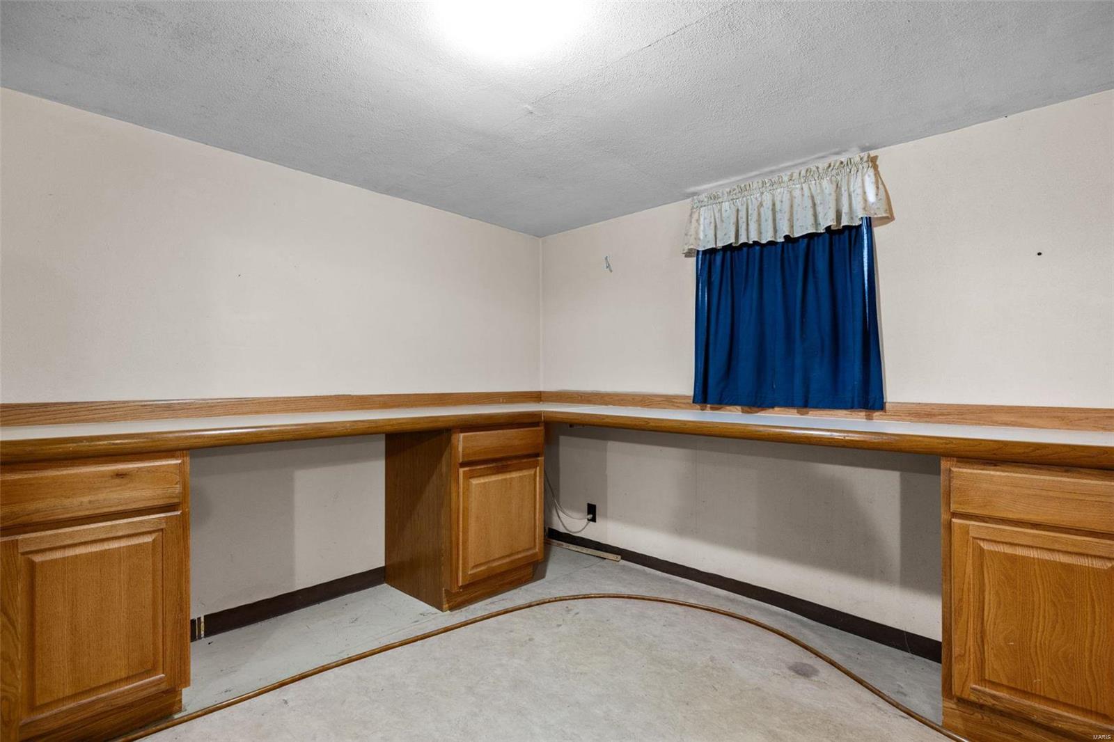 635 N Florissant Road