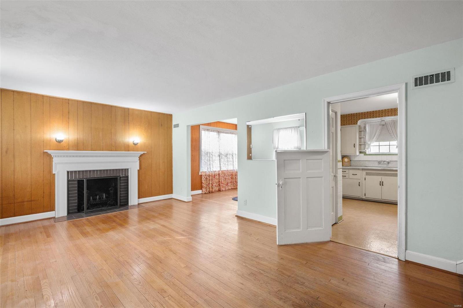 635 N Florissant Road