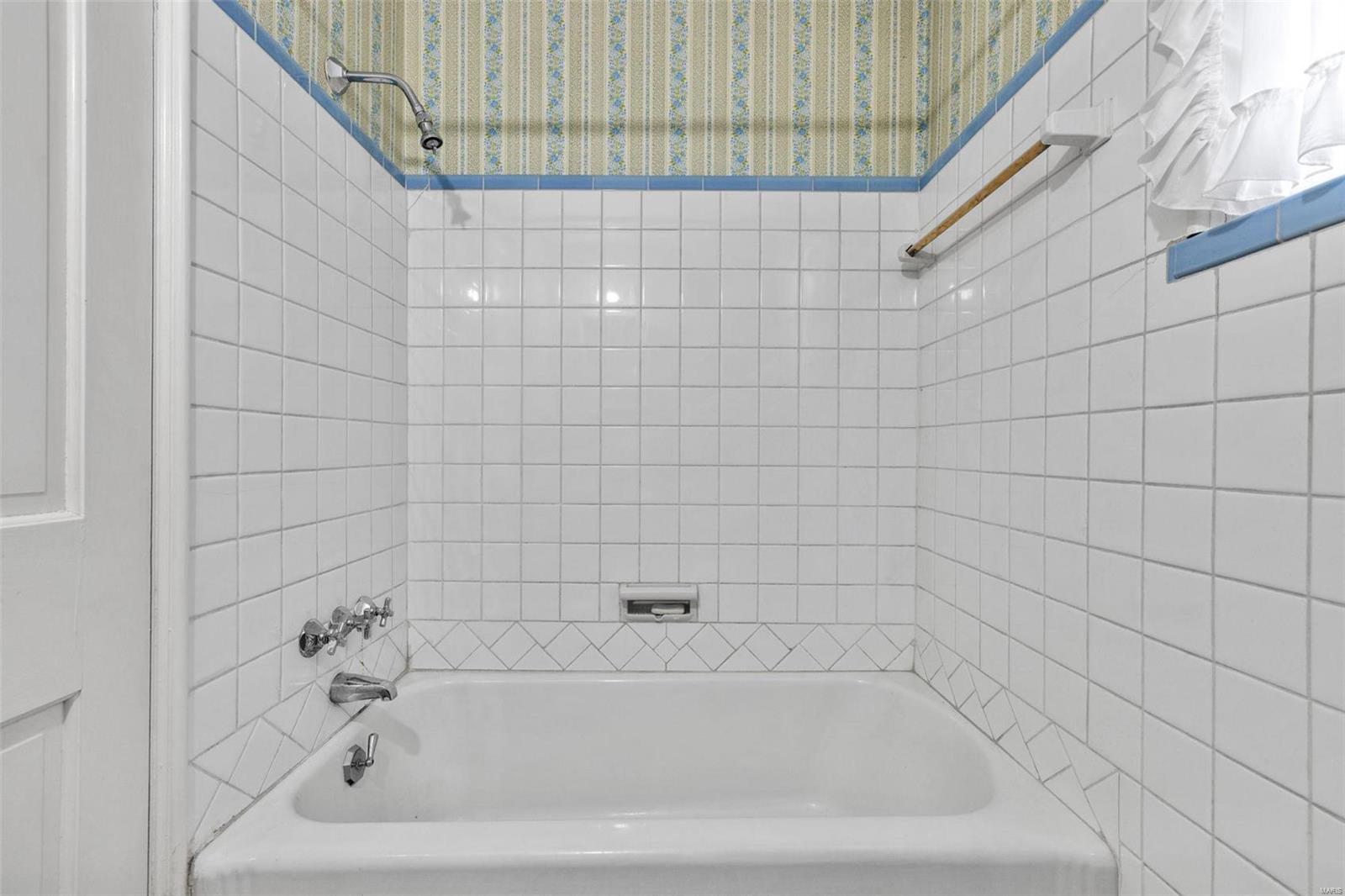 635 N Florissant Road