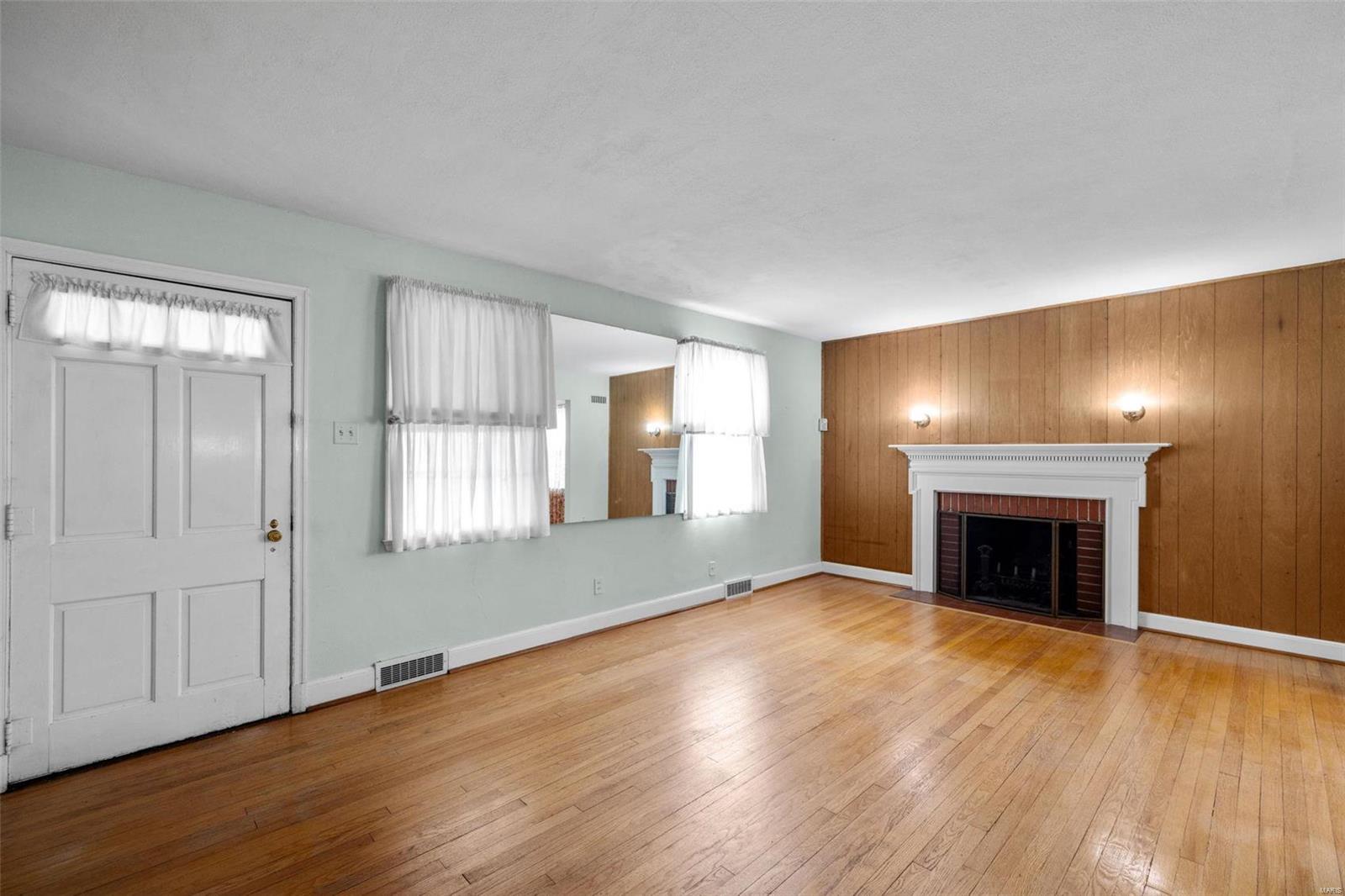 635 N Florissant Road