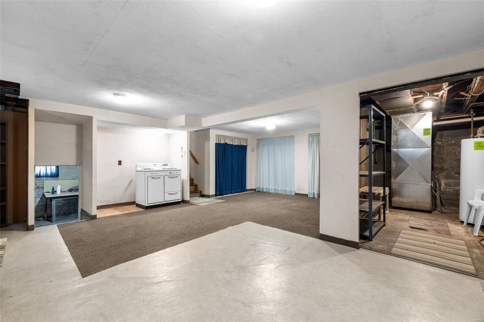 635 N Florissant Road