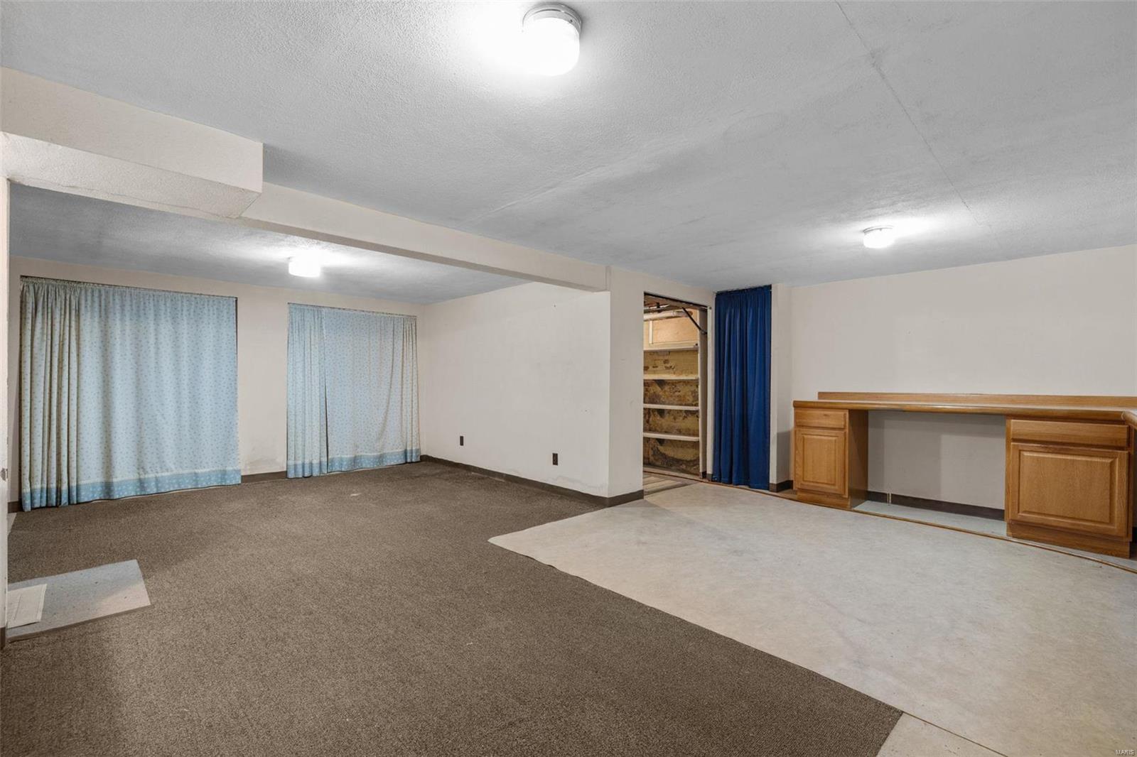 635 N Florissant Road