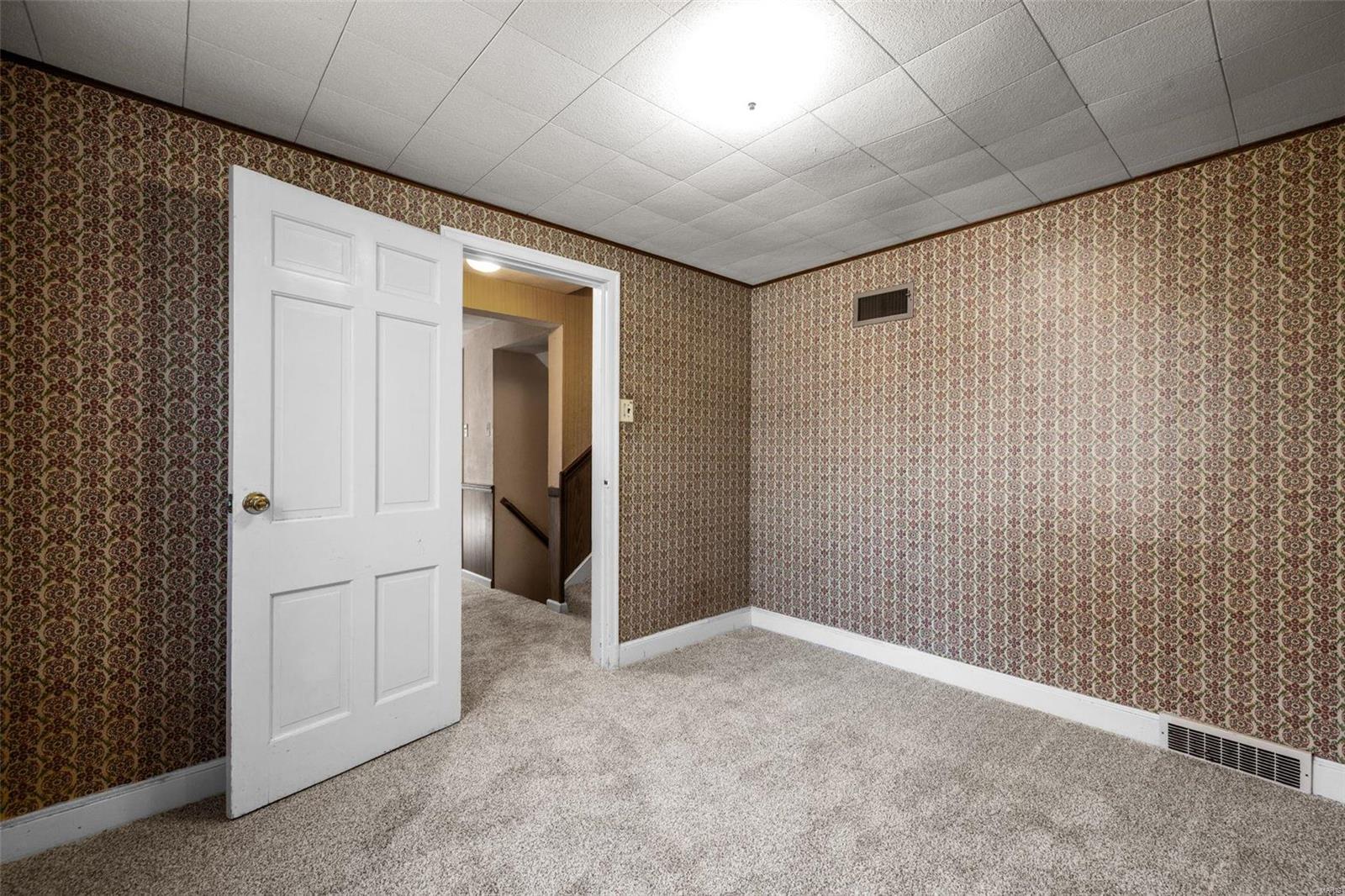 635 N Florissant Road