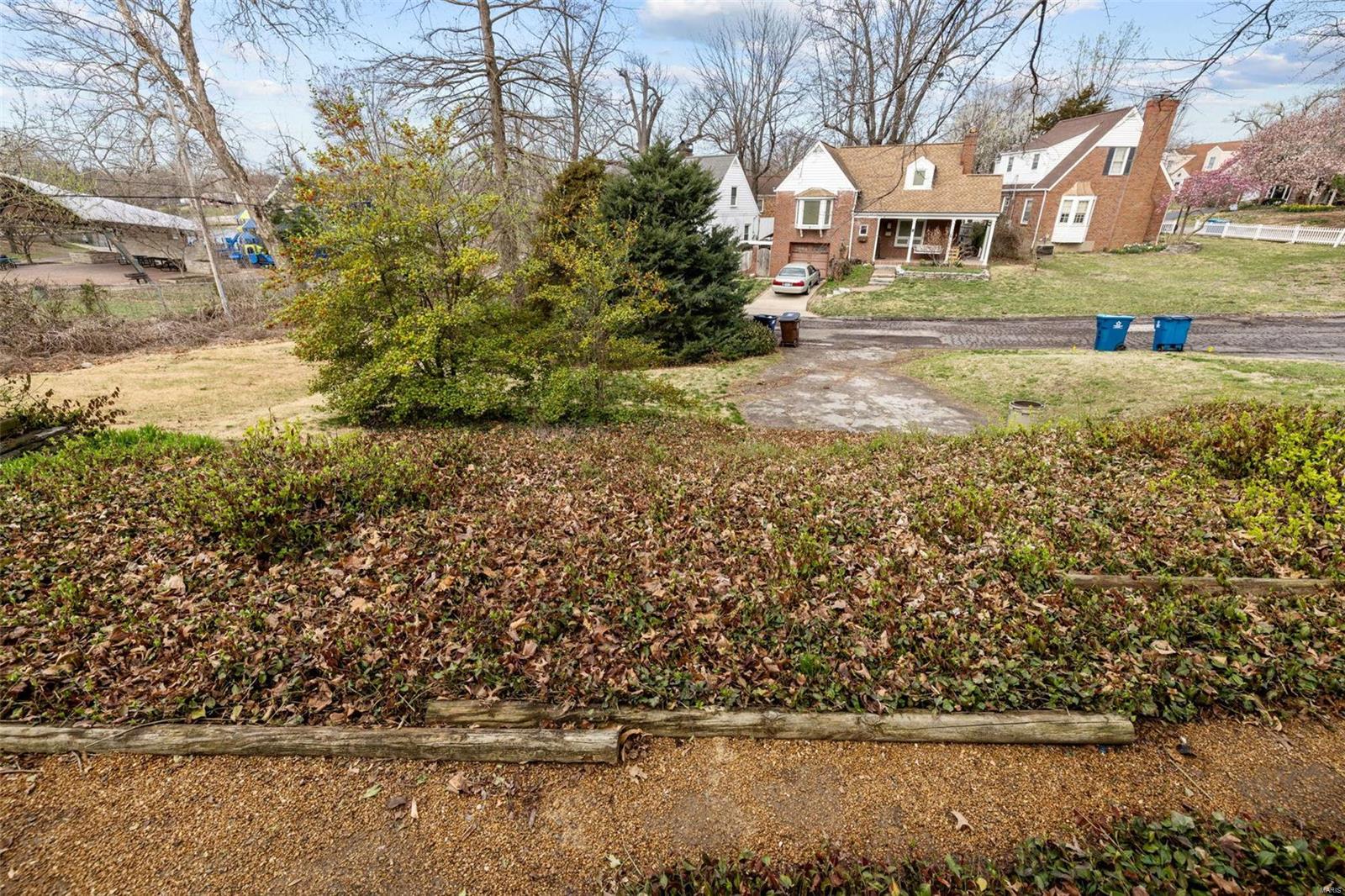 635 N Florissant Road