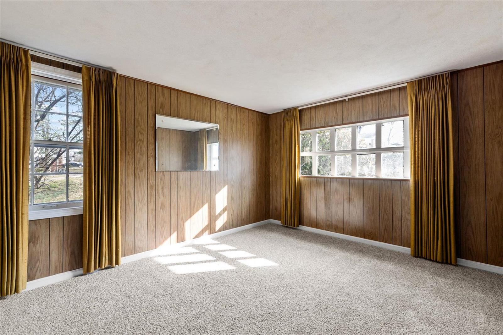 635 N Florissant Road