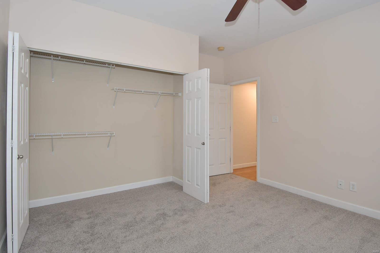 5635 Waterman Unit: 14