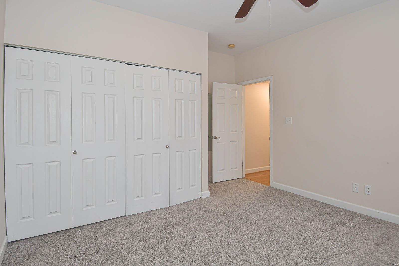 5635 Waterman Unit: 14