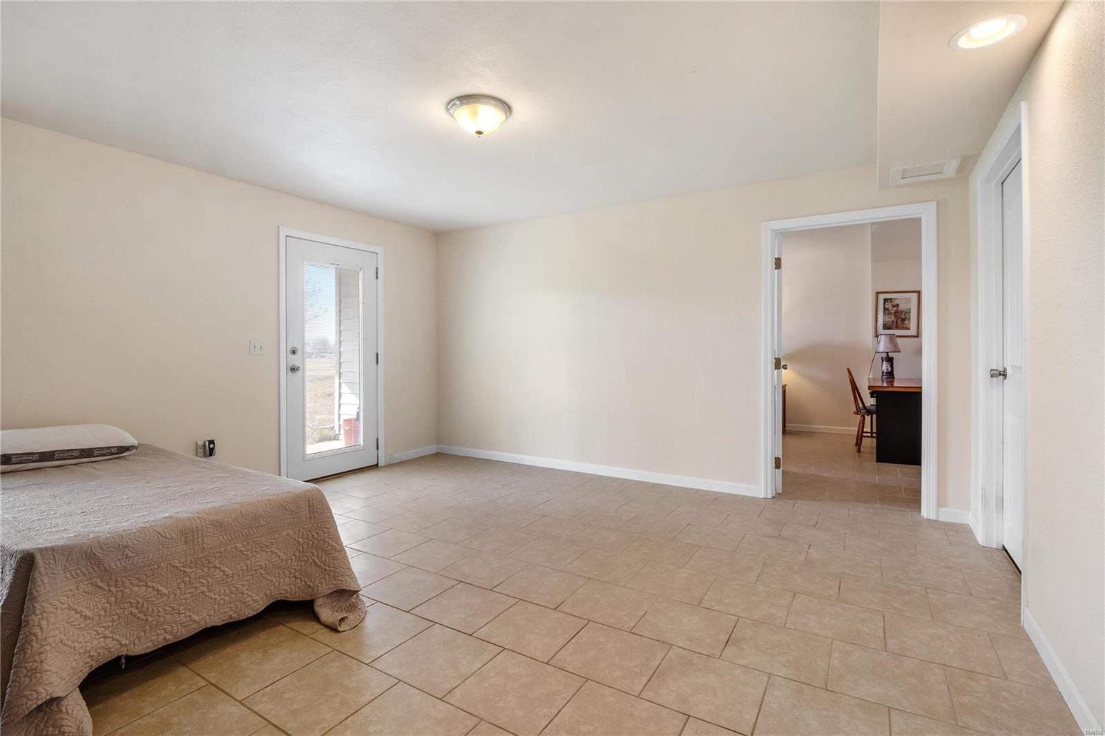 1033 Ridgewood Farms Road