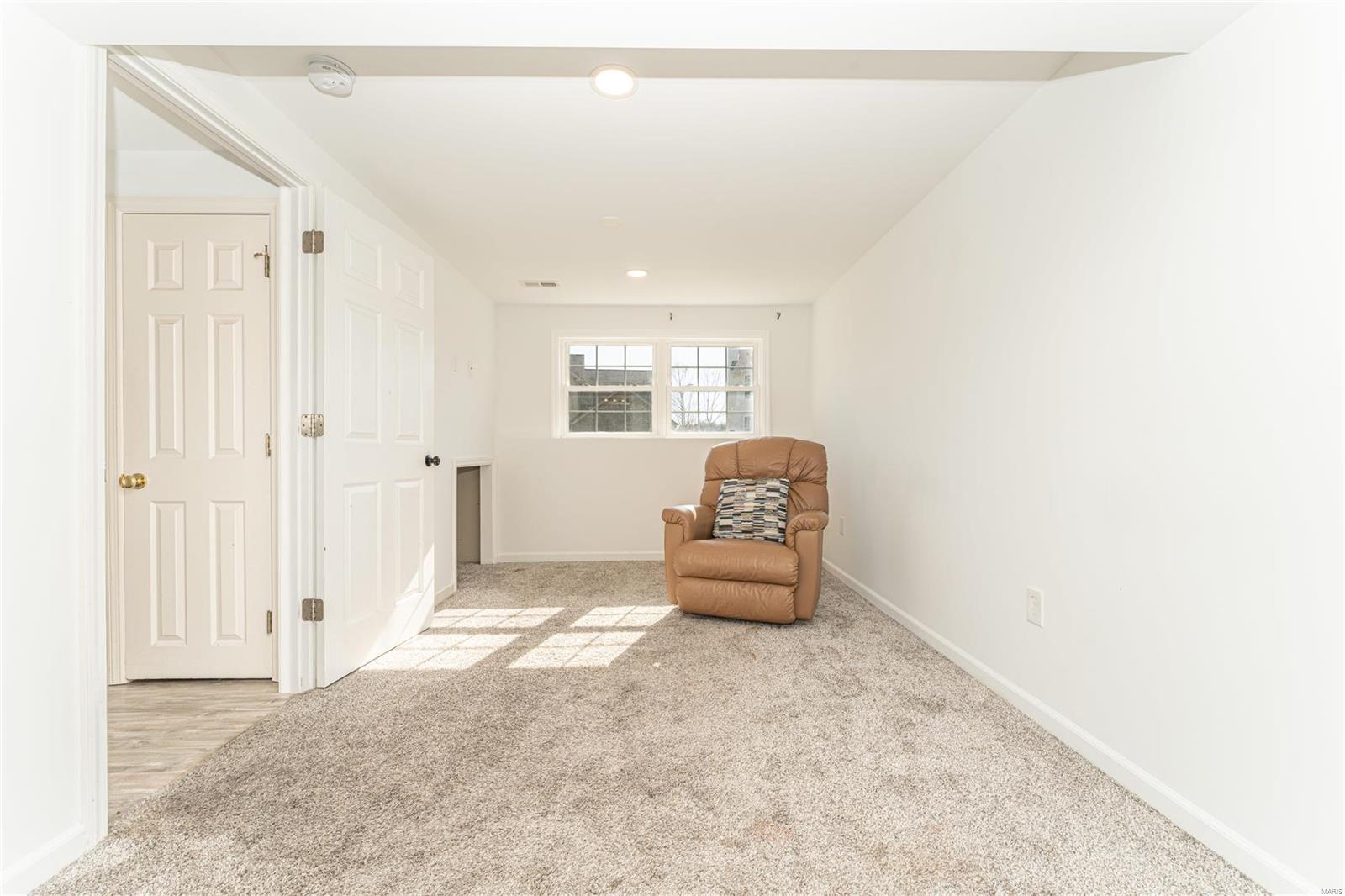 5576 Oakville Heights Court