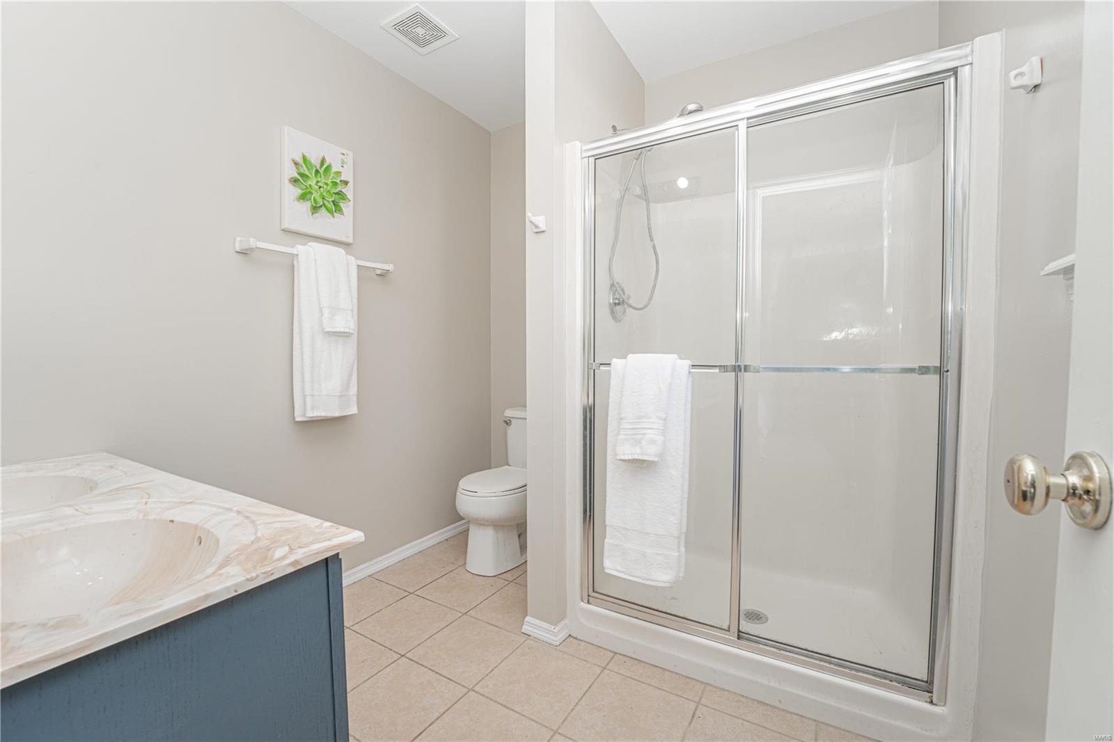 5576 Oakville Heights Court