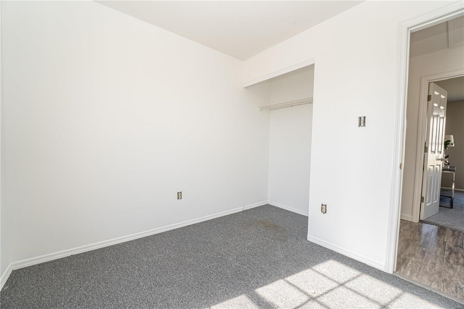 5576 Oakville Heights Court