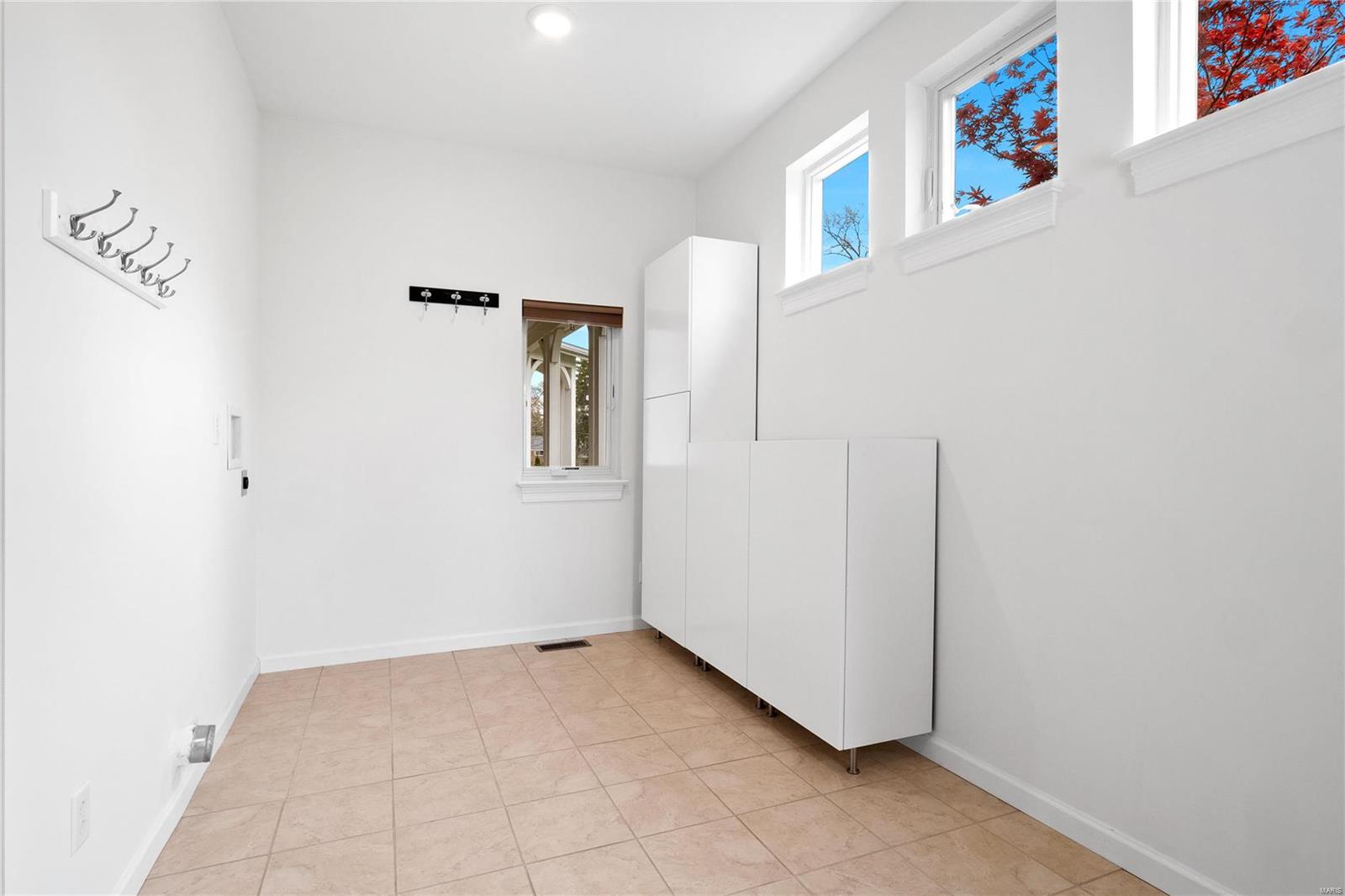 11700 Fawnridge Drive