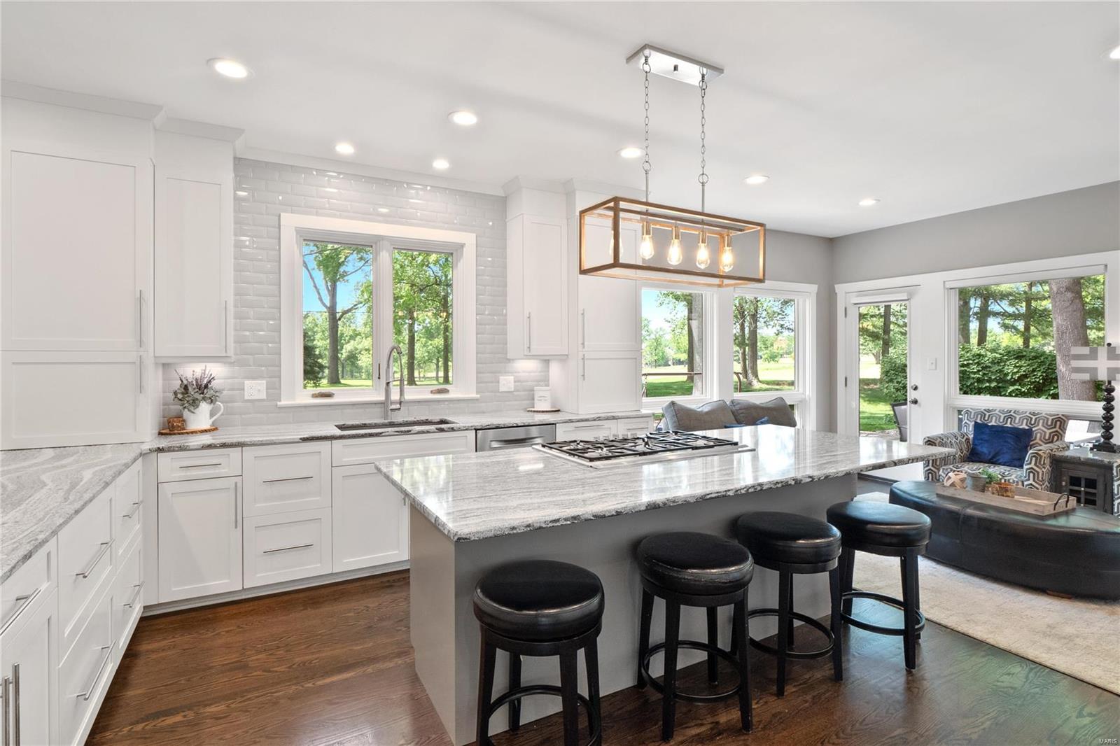 104 Meadowbrook Country Club