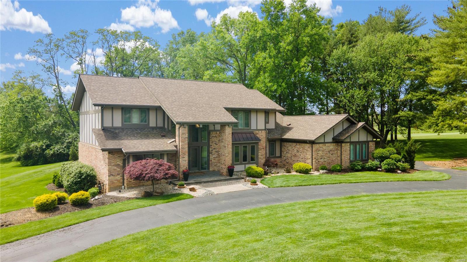 104 Meadowbrook Country Club