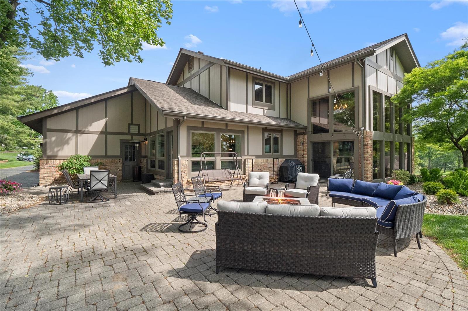 104 Meadowbrook Country Club