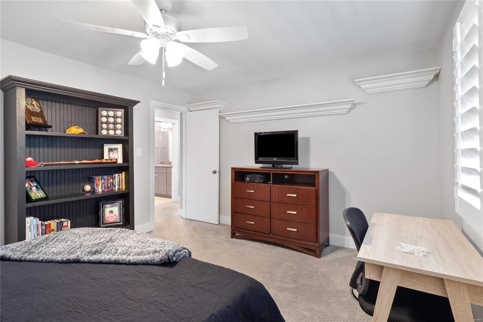 104 Meadowbrook Country Club