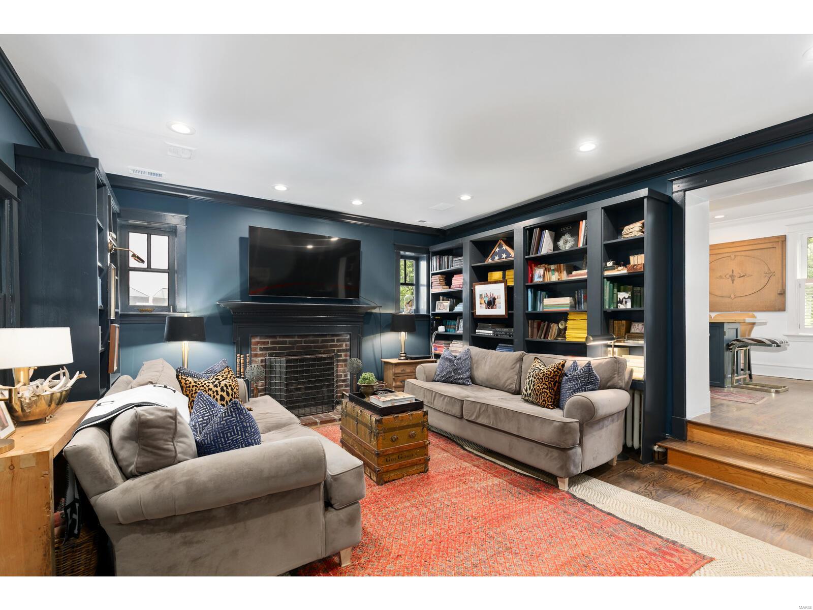 19 Clayton Terrace Drive