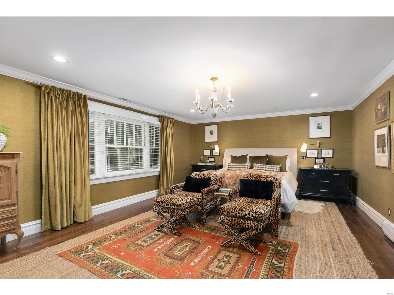 19 Clayton Terrace Drive