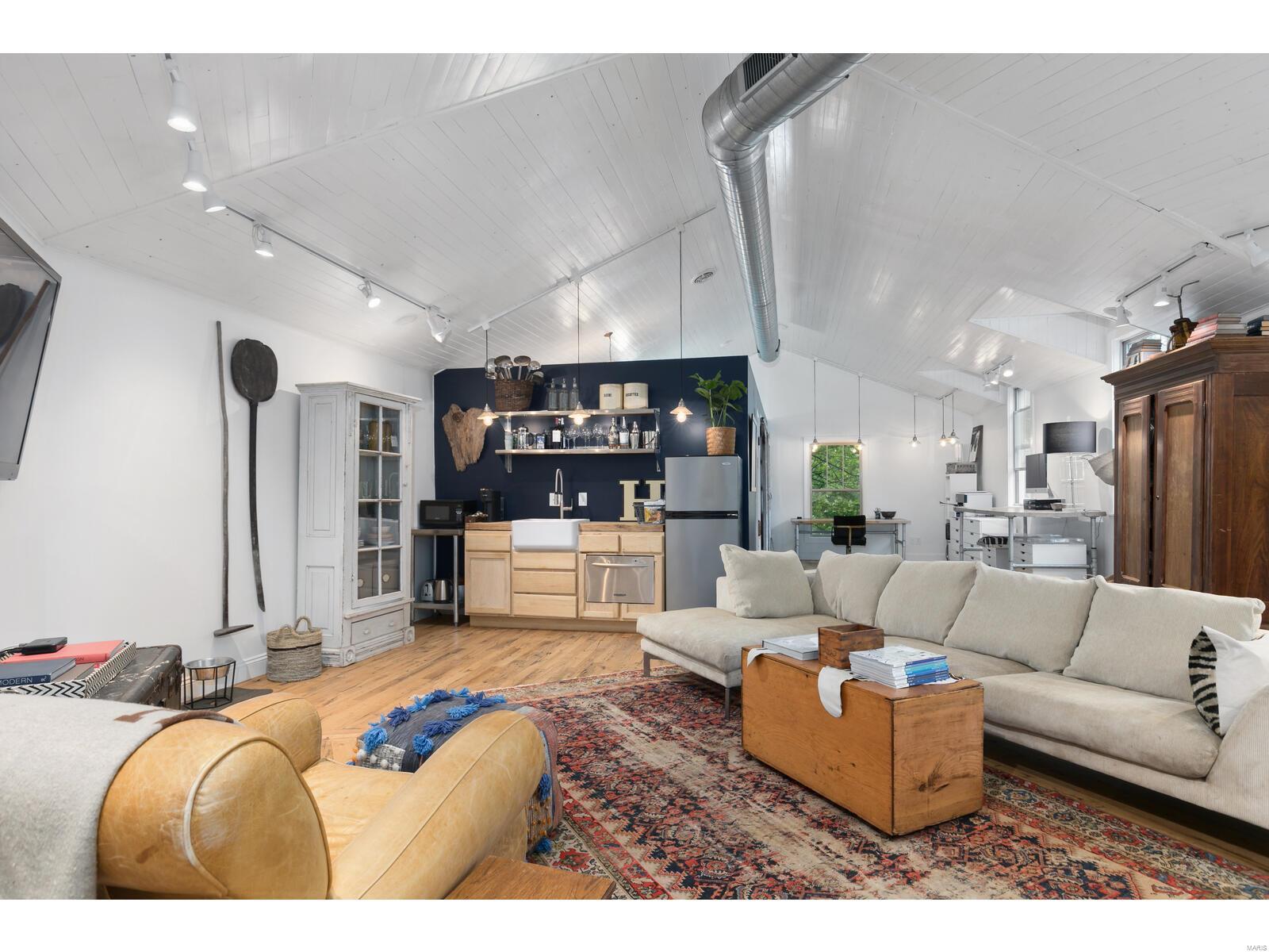 19 Clayton Terrace Drive