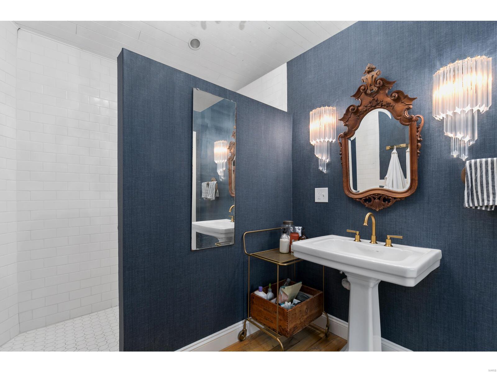 19 Clayton Terrace Drive