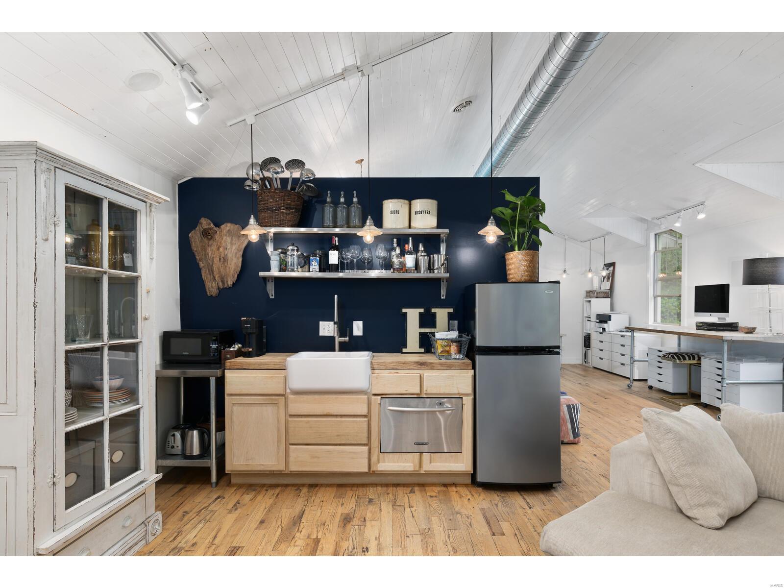 19 Clayton Terrace Drive