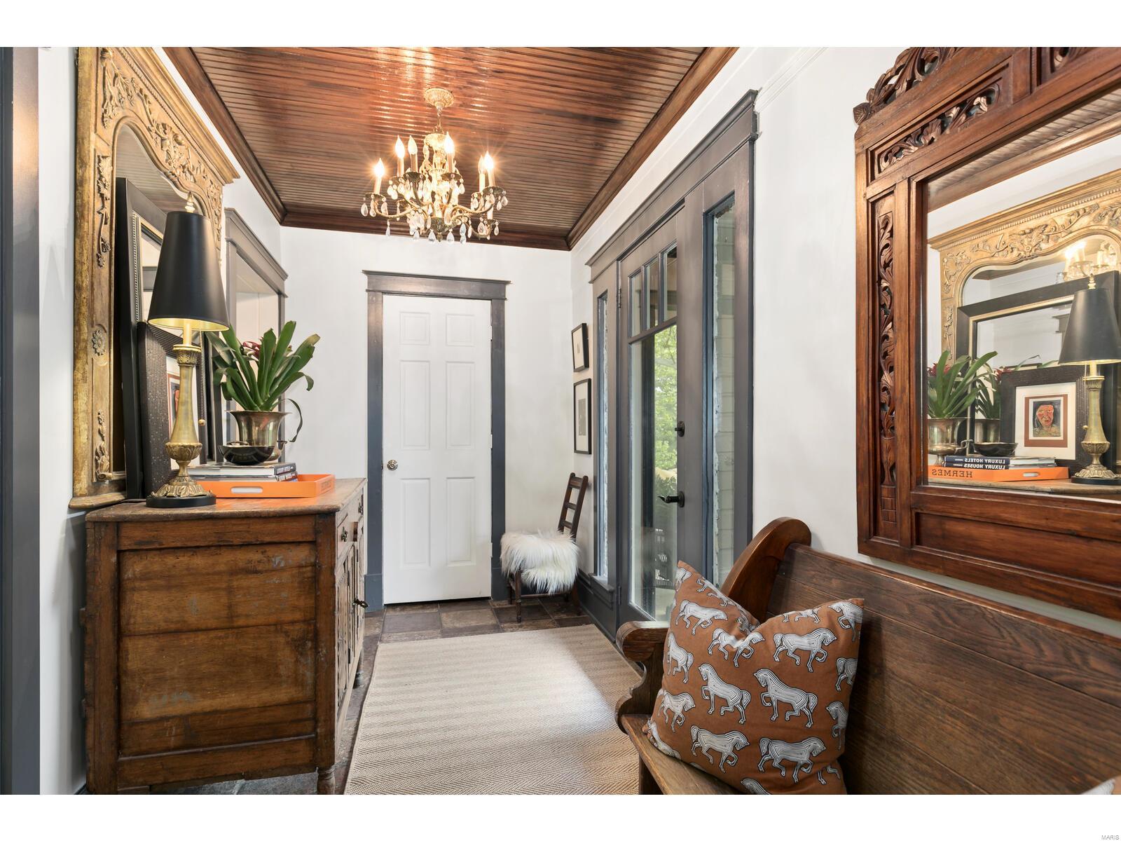 19 Clayton Terrace Drive