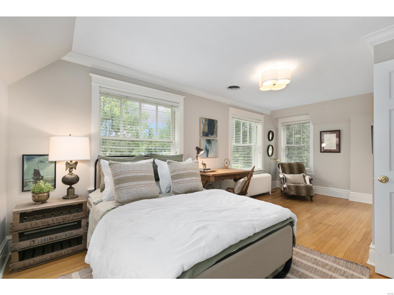 19 Clayton Terrace Drive