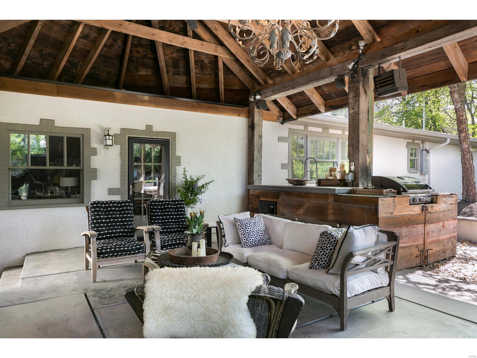 19 Clayton Terrace Drive