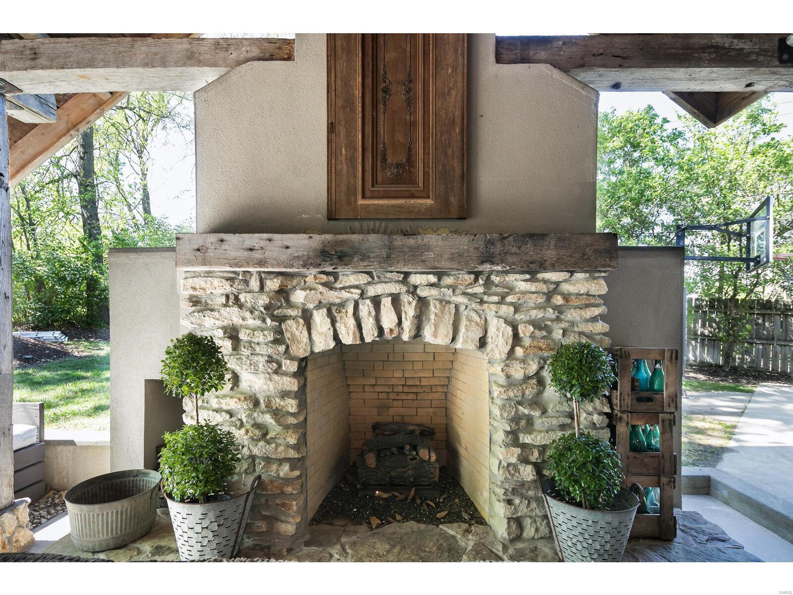 19 Clayton Terrace Drive