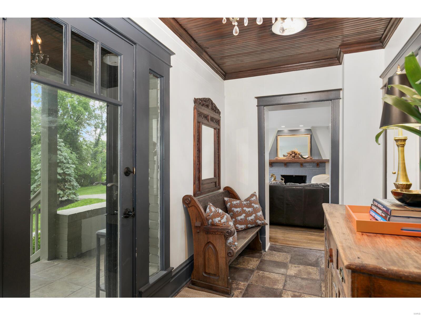 19 Clayton Terrace Drive