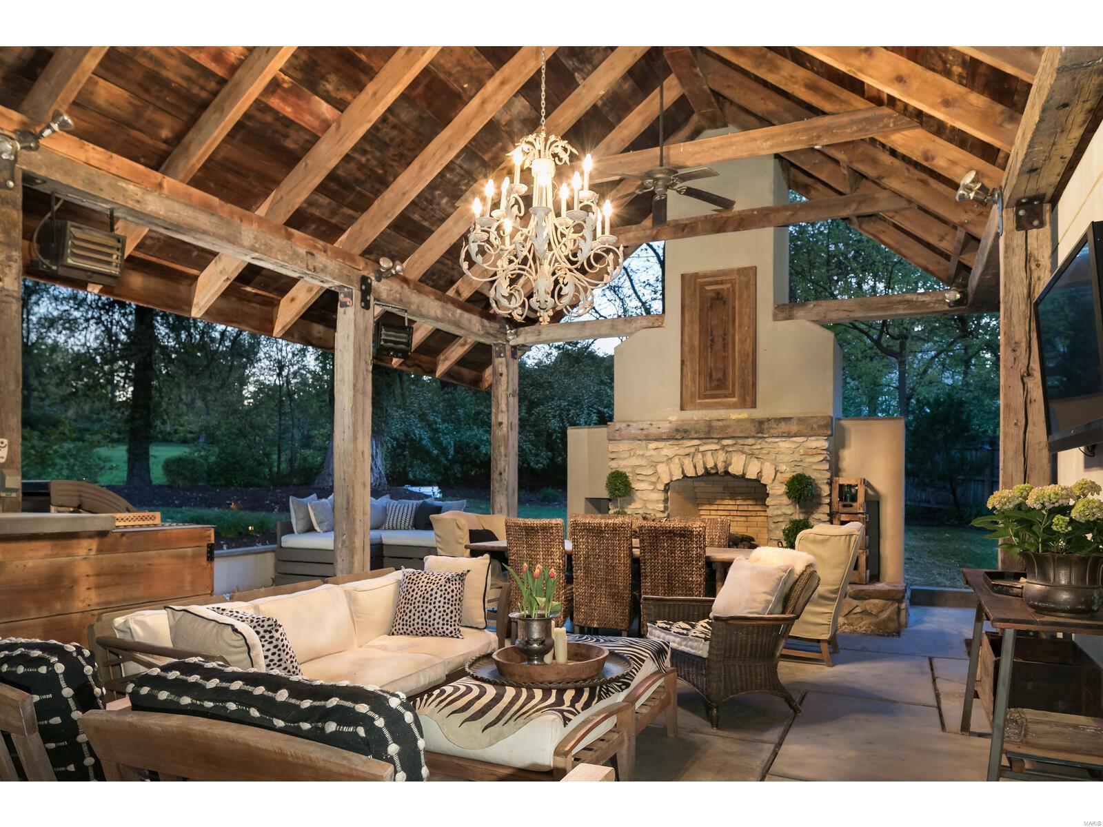 19 Clayton Terrace Drive