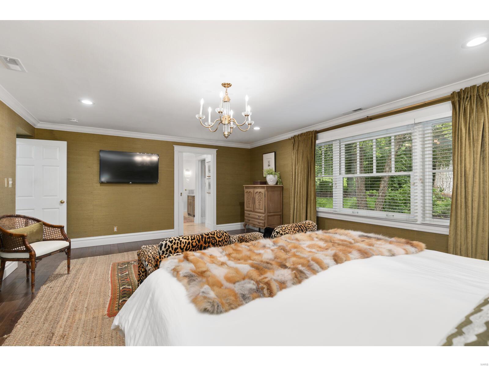 19 Clayton Terrace Drive