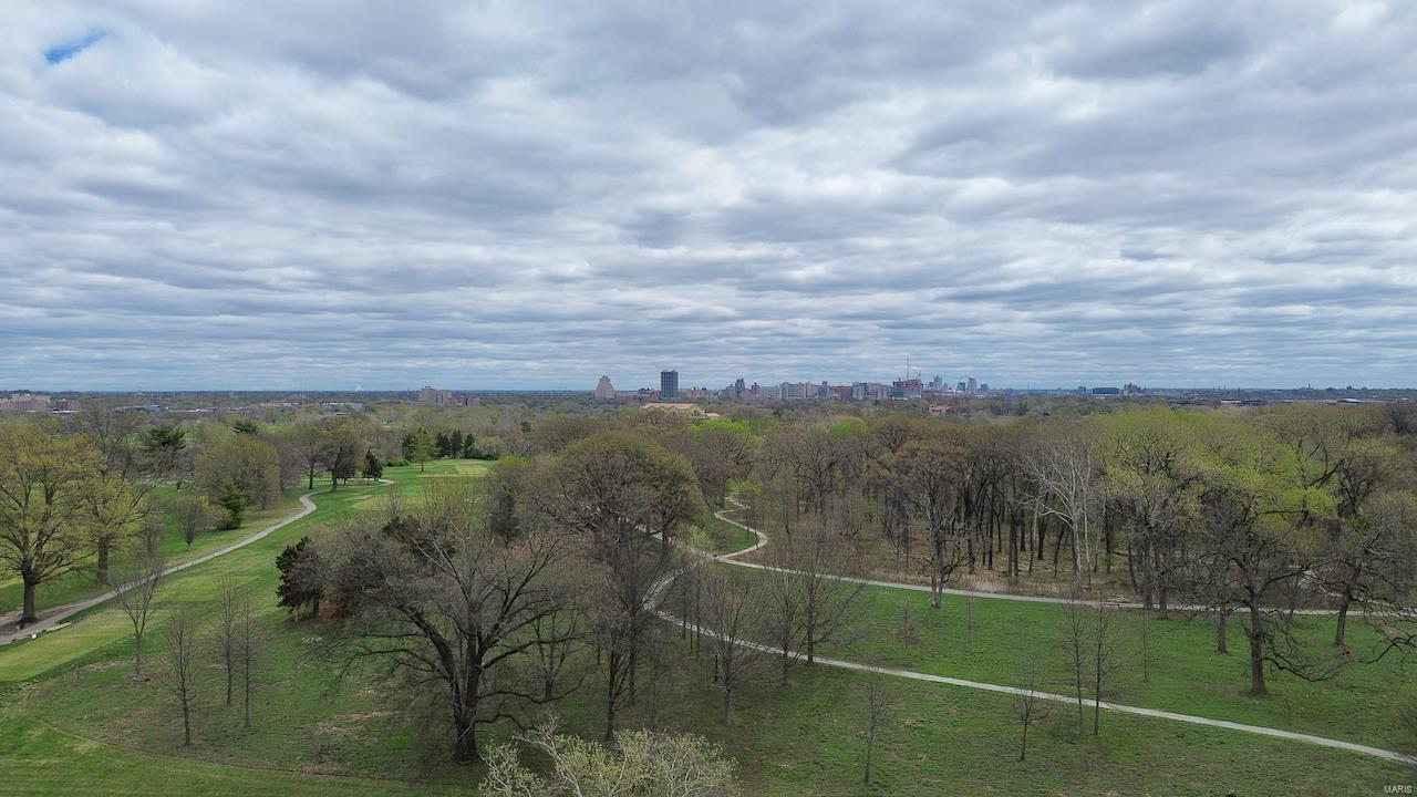 6221 Northwood Avenue Unit: 3W