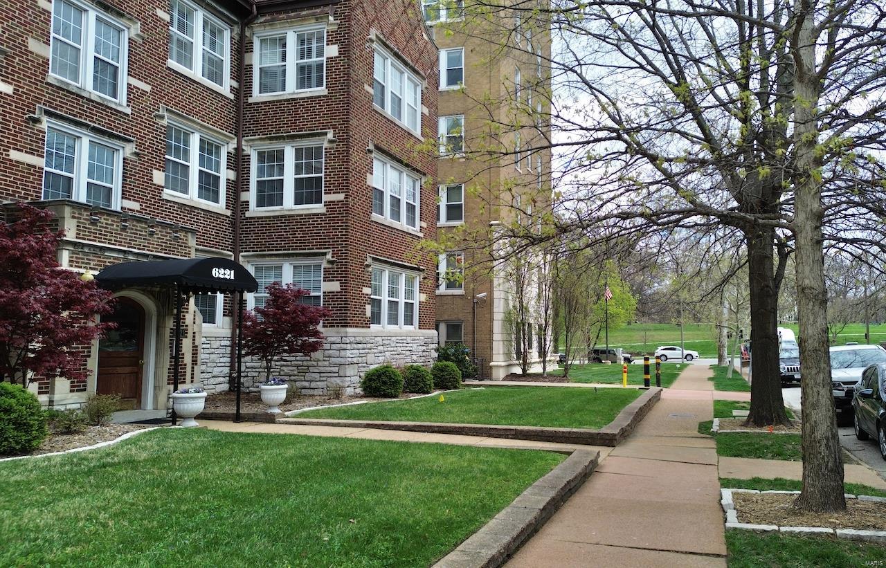 6221 Northwood Avenue Unit: 3W