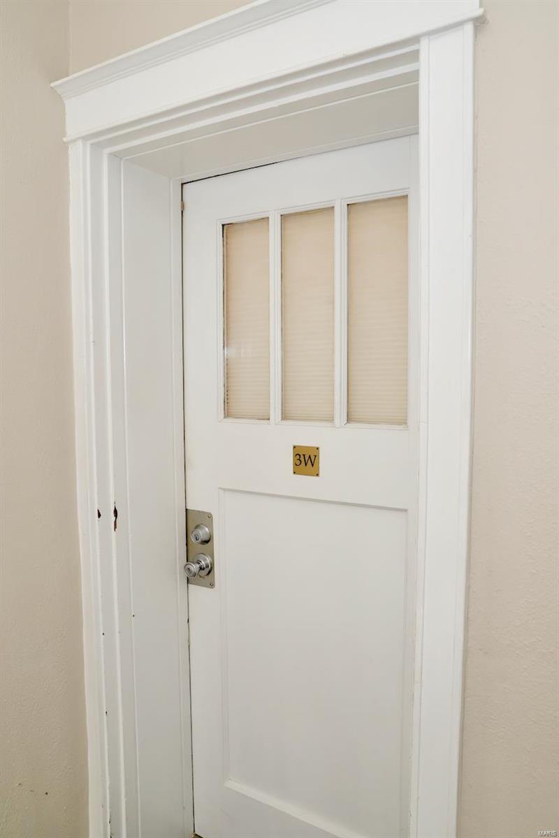 6221 Northwood Avenue Unit: 3W