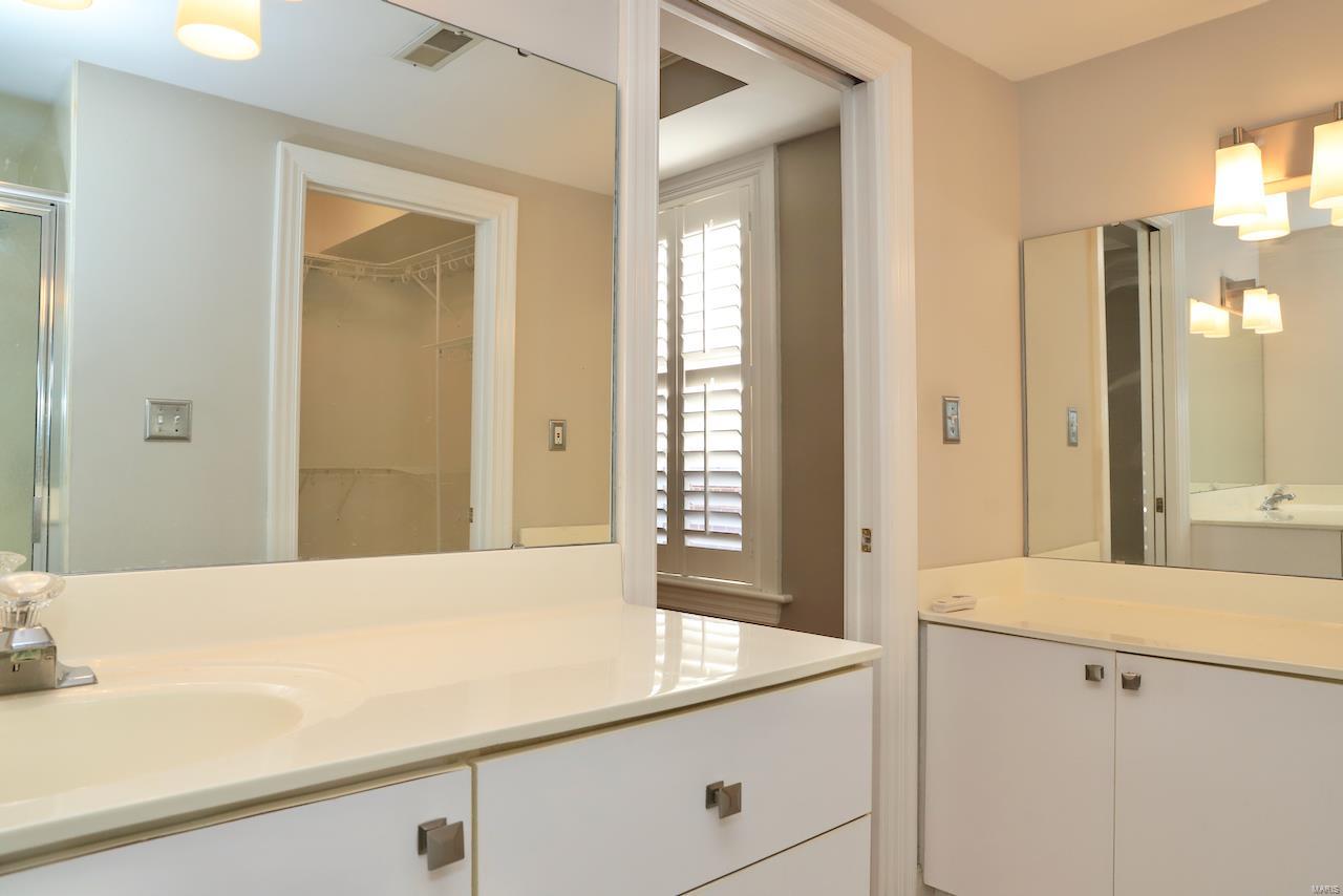 6221 Northwood Avenue Unit: 3W