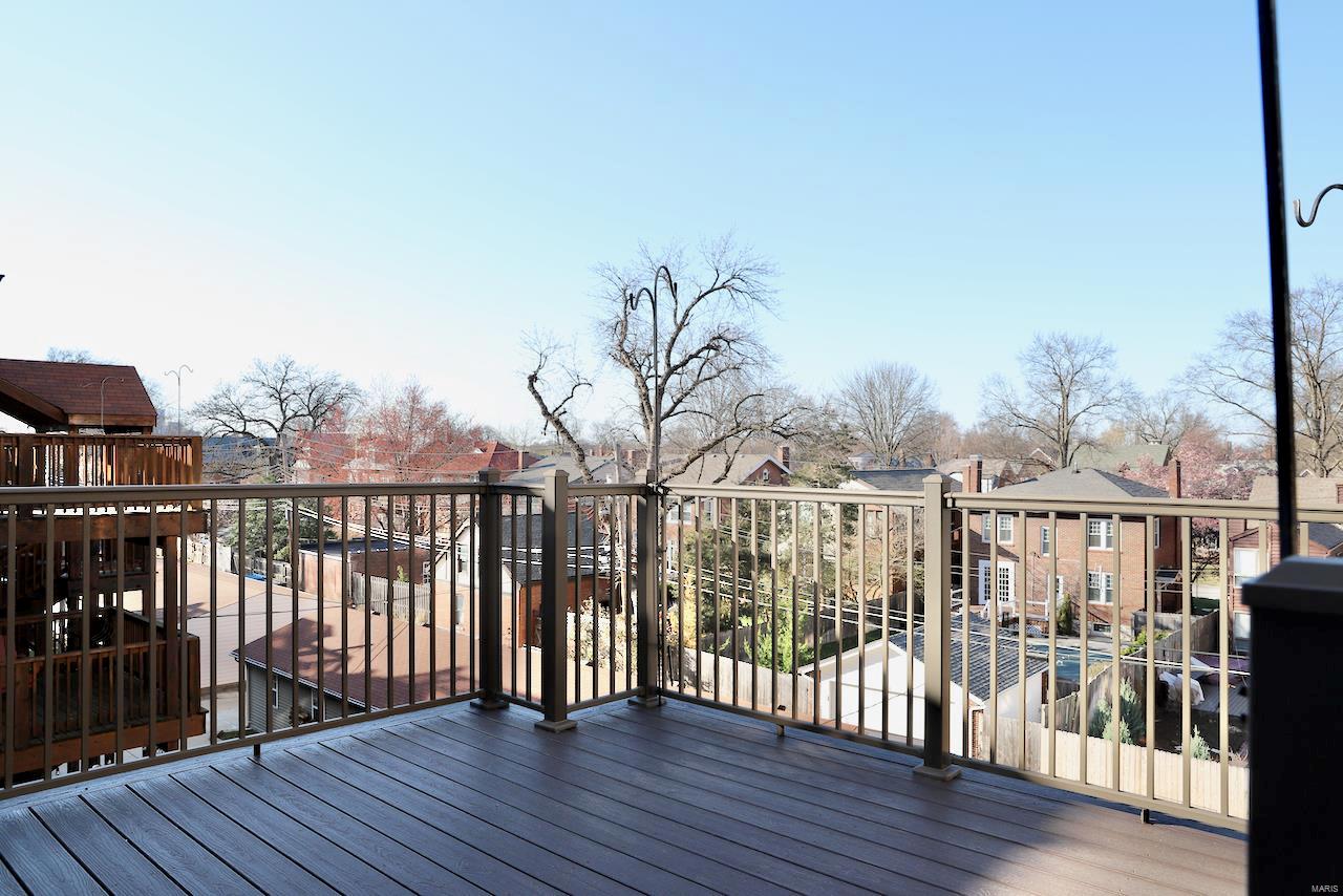 6221 Northwood Avenue Unit: 3W