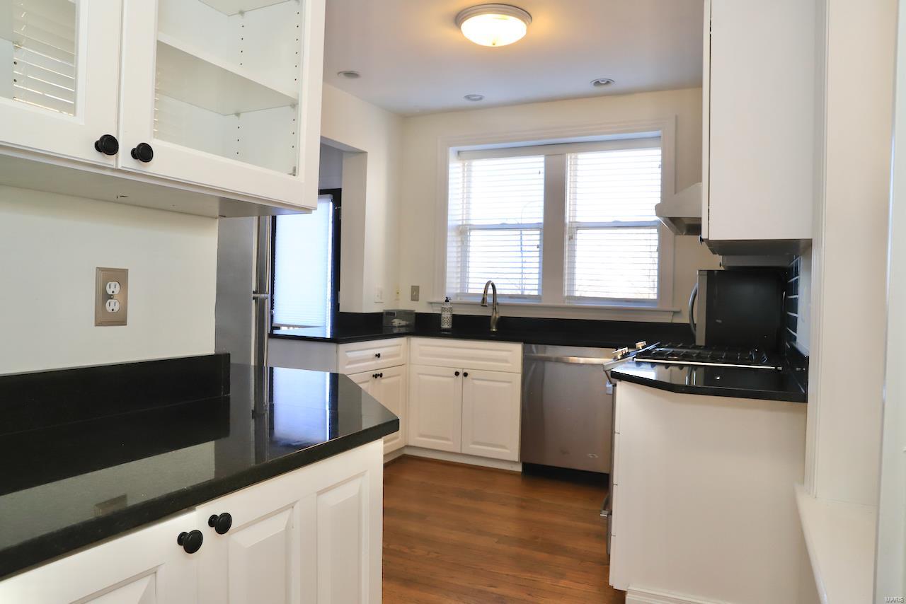 6221 Northwood Avenue Unit: 3W