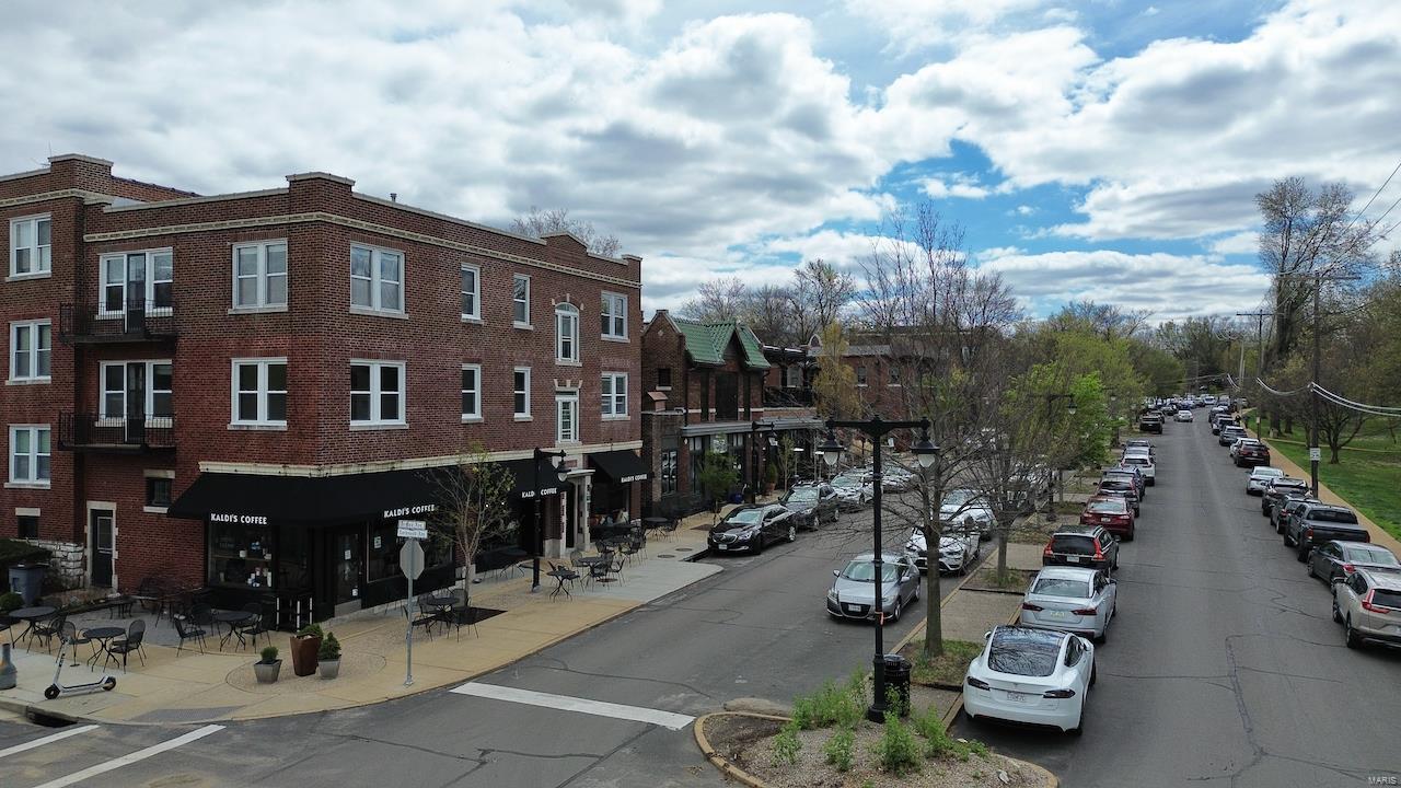 6221 Northwood Avenue Unit: 3W