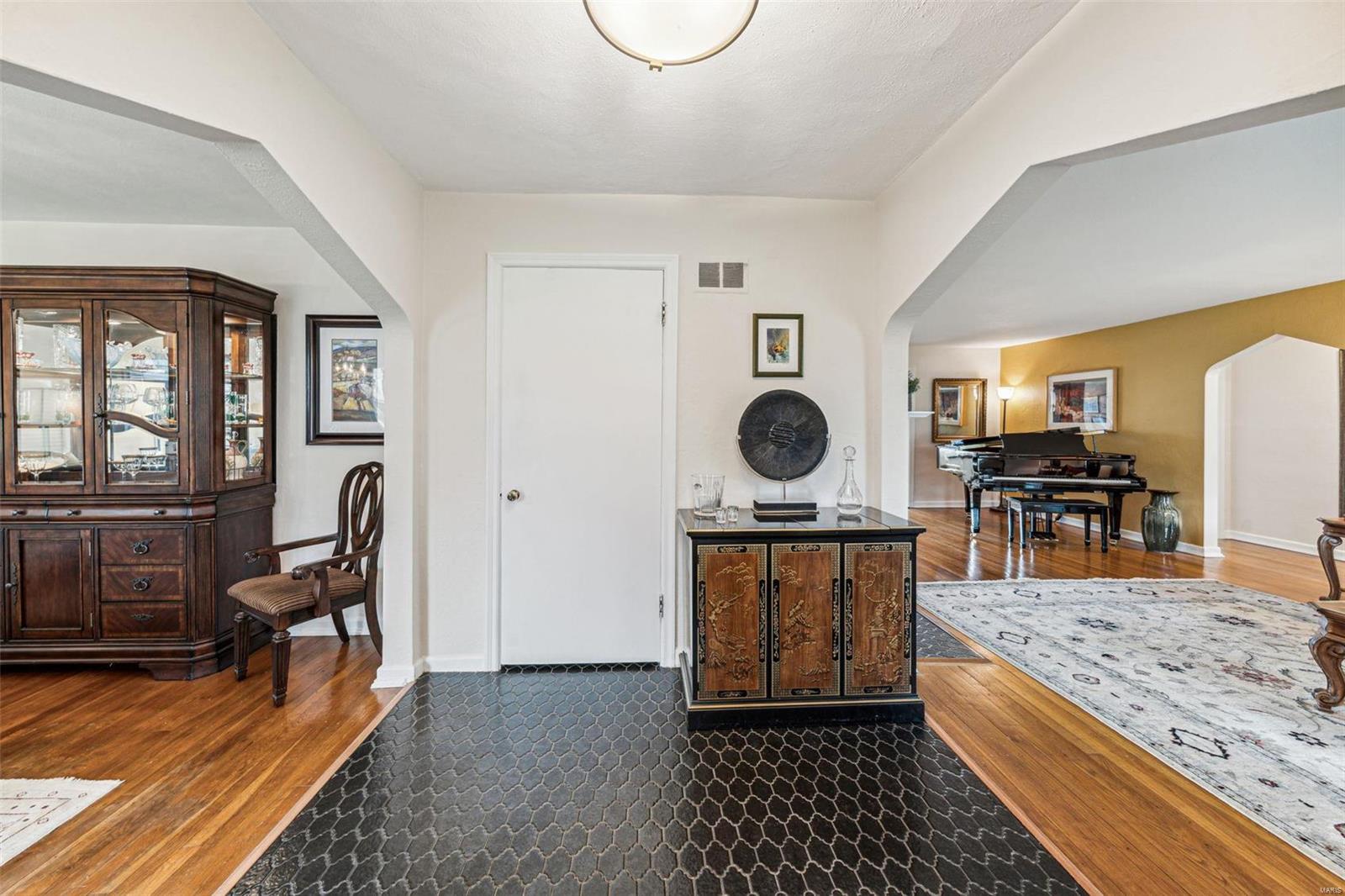 7074 Whitworth Court