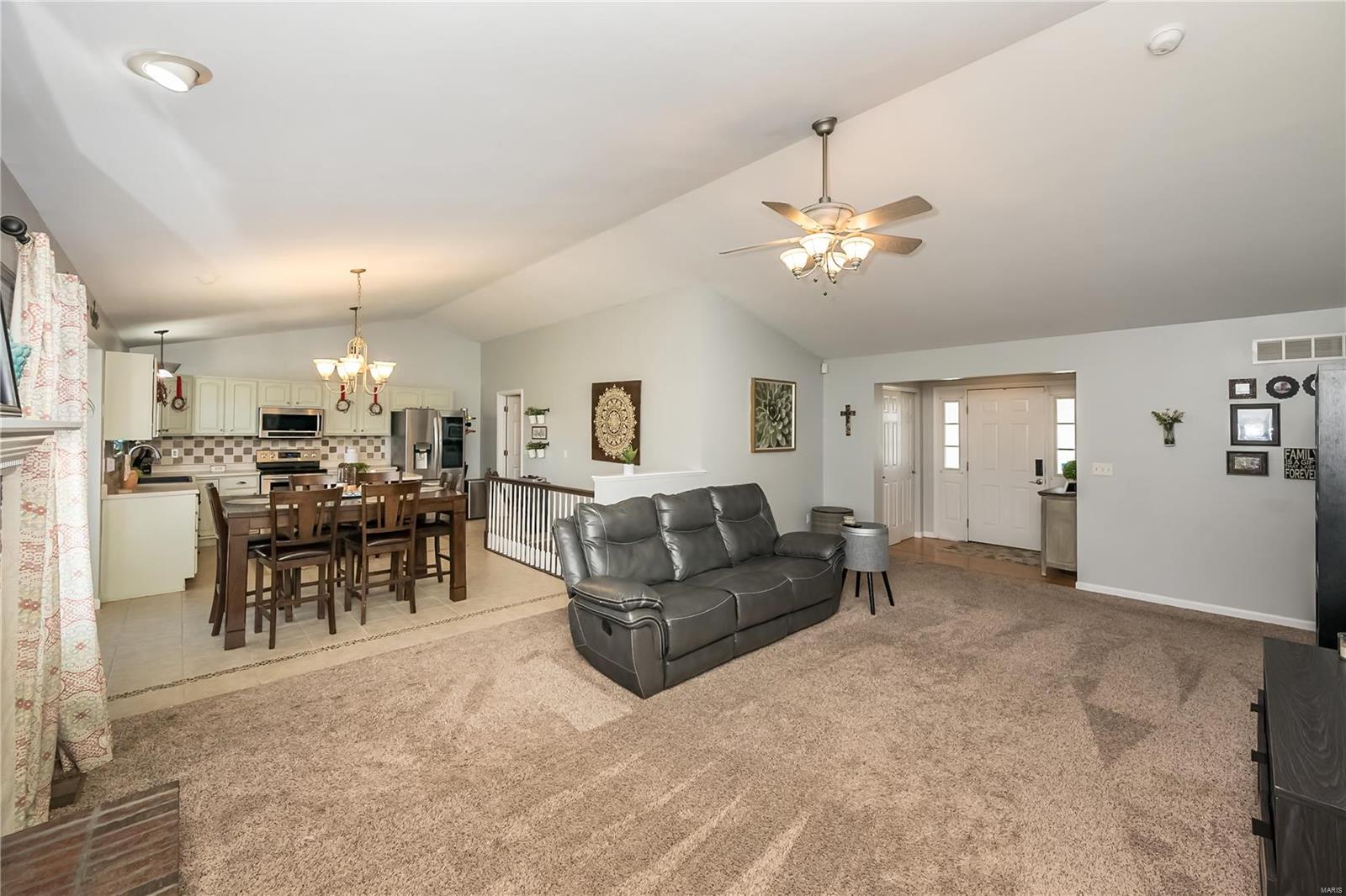 3328 Silvertrail Drive
