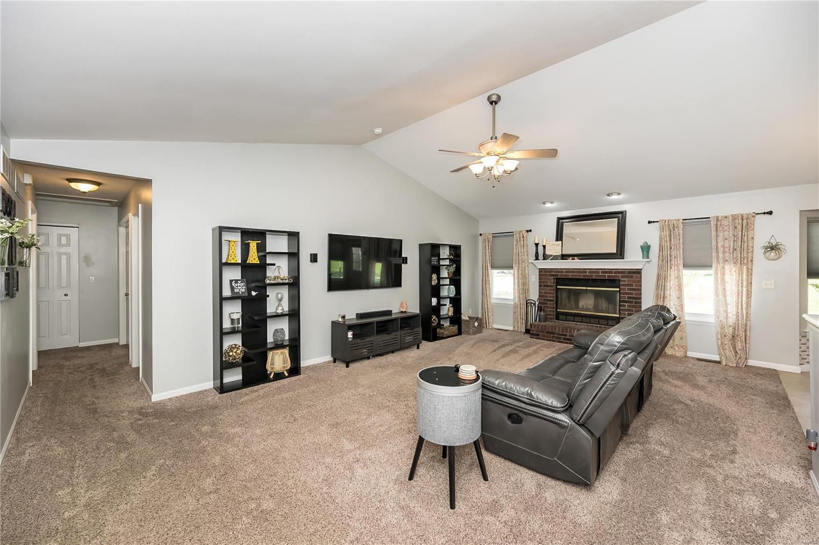 3328 Silvertrail Drive