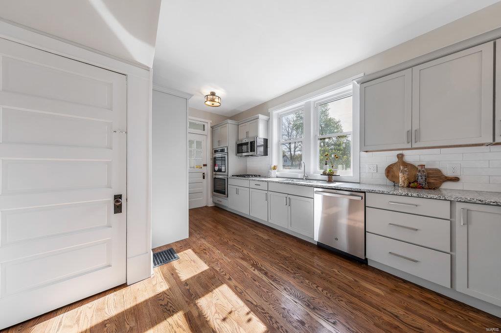 1002 Jefferson Street